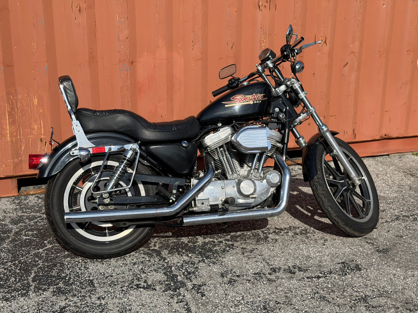 98-03 Harley Sportster Hugger 883 Vance & Hines Exhuast *DMG*