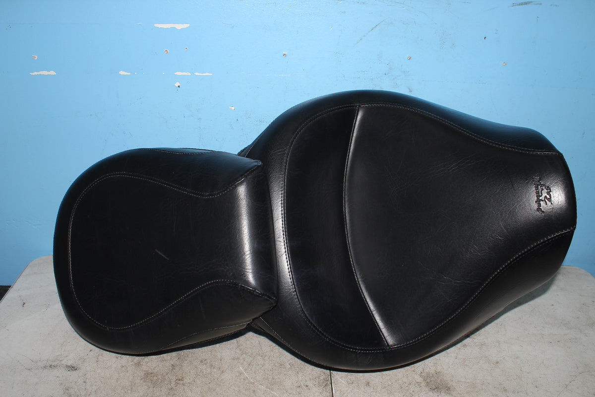 06-26 Kawasaki Vulcan VN900B Classic Mustang Seat 2-Up Passenger Front Rear