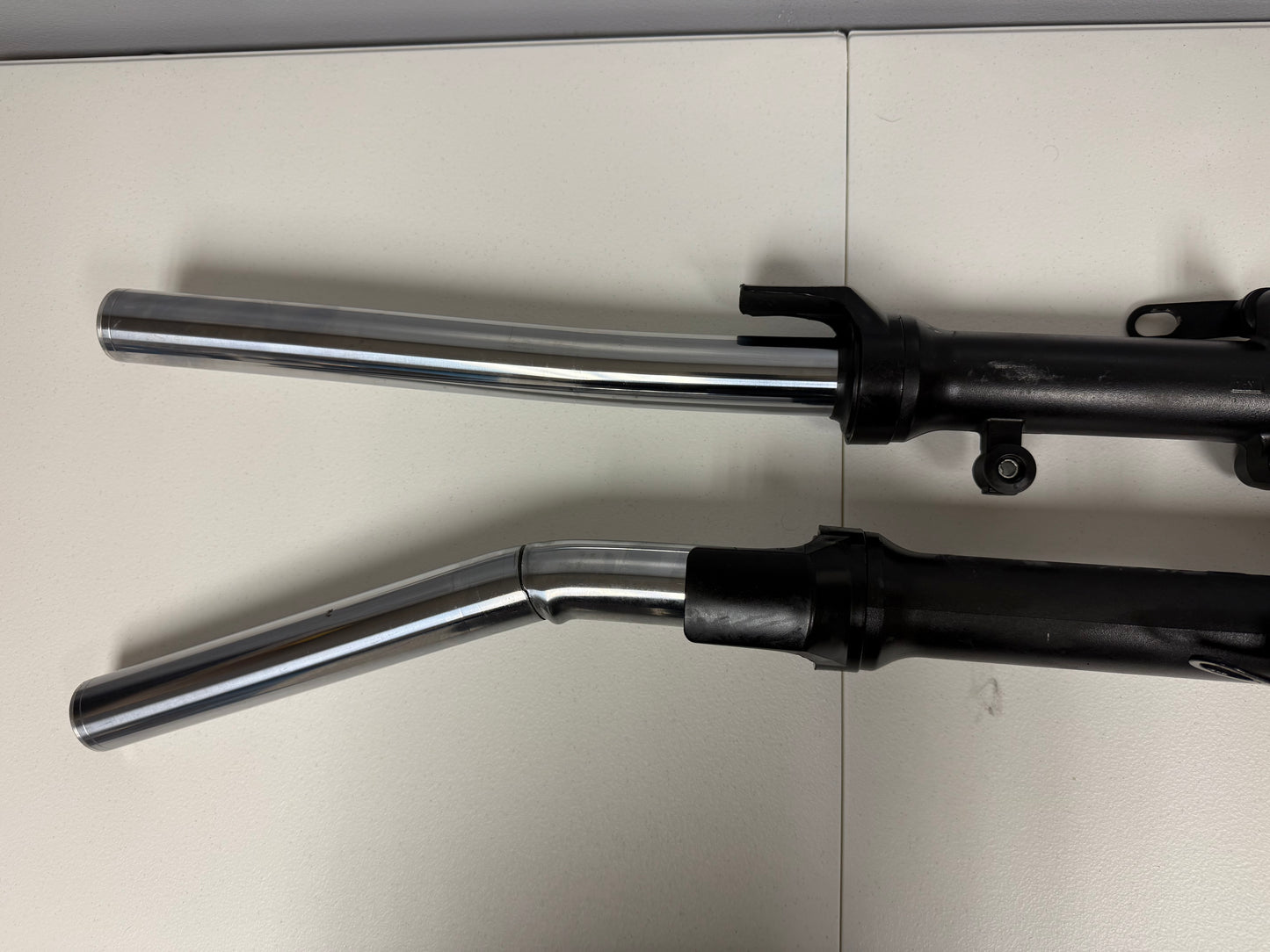 2012-2016 Kawasaki Ninja OEM Fork Assembly **Bent & Cracked Tube**