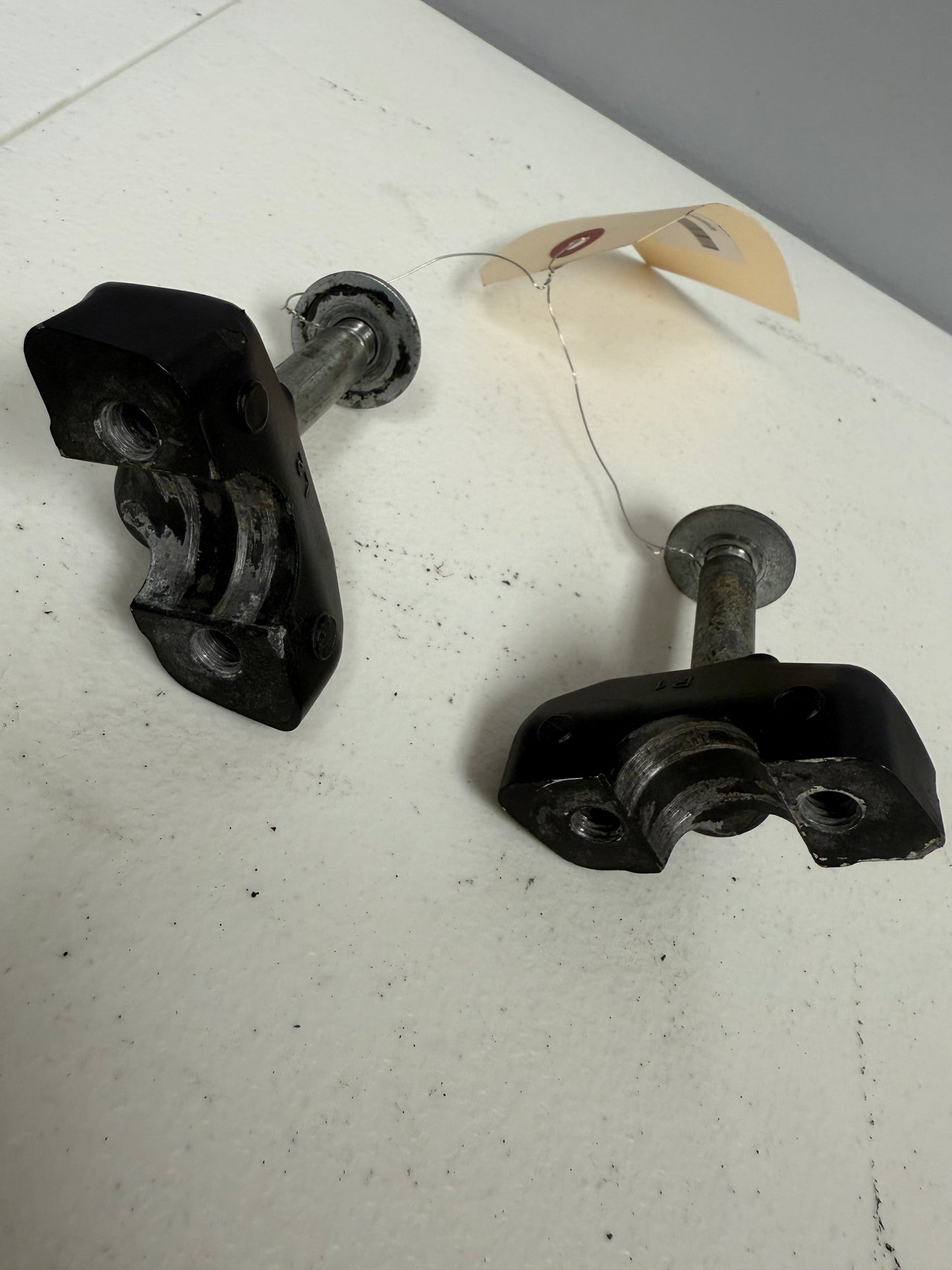 2012-2016 Kawasaki Ninja 650 OEM LWR HANDLE HOLDER 46012-0060 LH & 46012-0061 RH