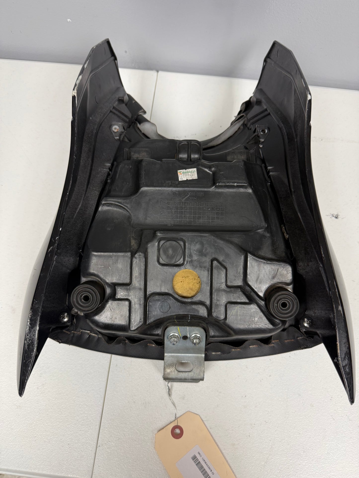 2012-2016 Kawasaki Ninja 650 OEM Seat Assembly 53066-0365-MA