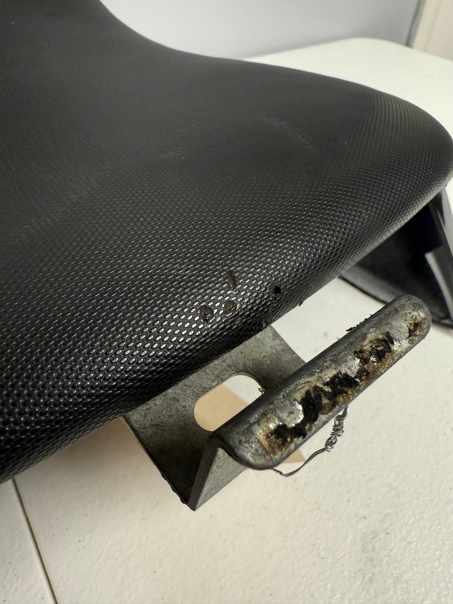 2012-2016 Kawasaki Ninja 650 OEM Seat Assembly 53066-0365-MA