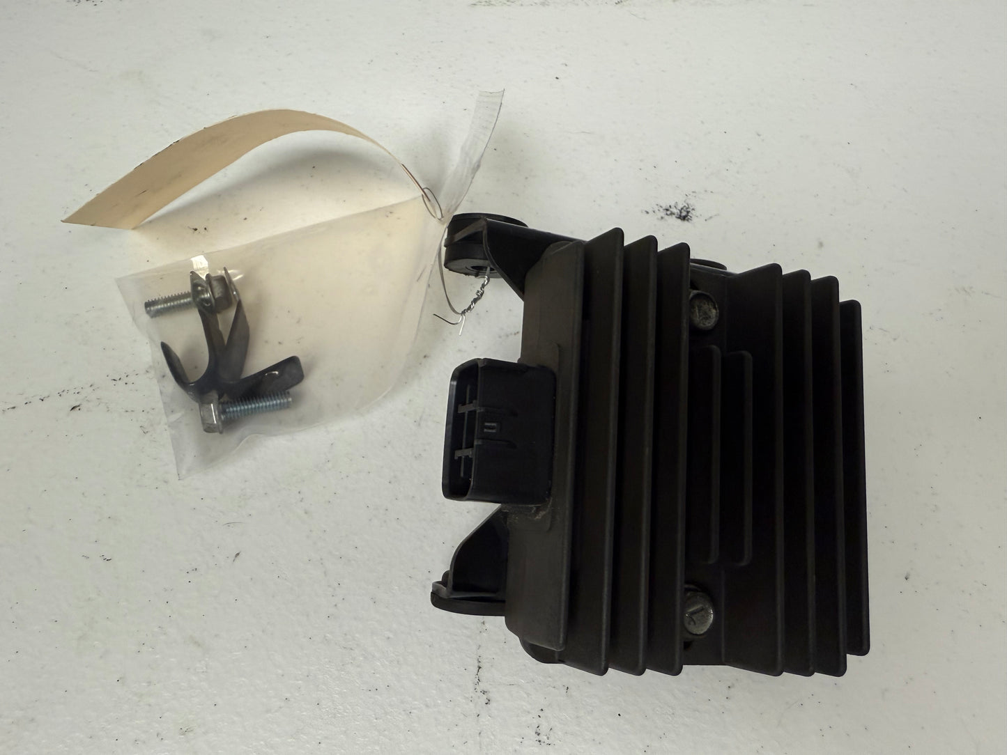 2012-2016 Kawasaki Ninja OEM Voltage Rectifier Regulator 21066-003