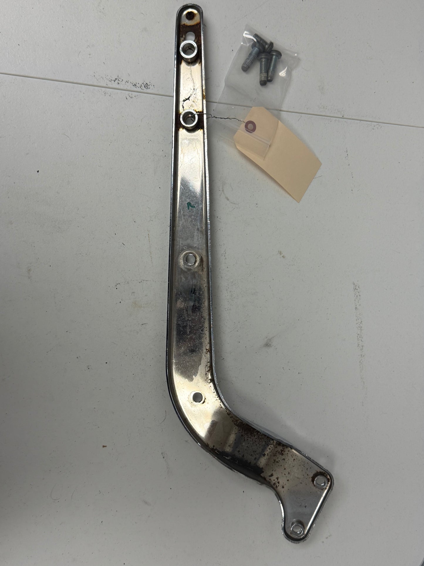 01-16 Harley Heritage Softail Classic OEM Rear Right Fender Support Strut Cover