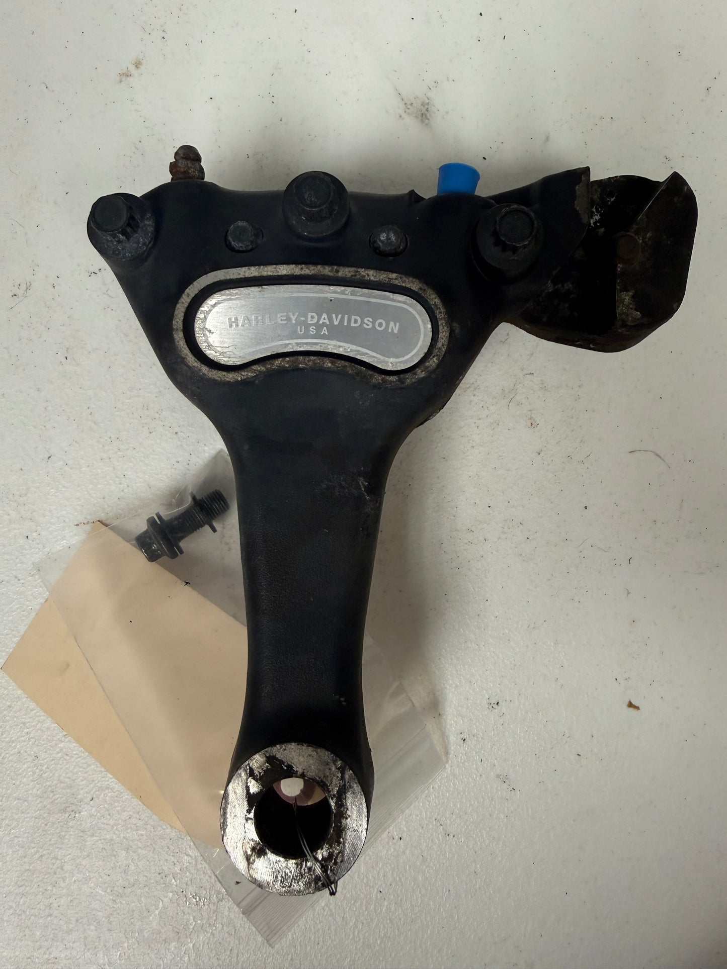 01-16 Harley Davidson Heritage Softail Classic OEM Rear Caliper 44016-00D