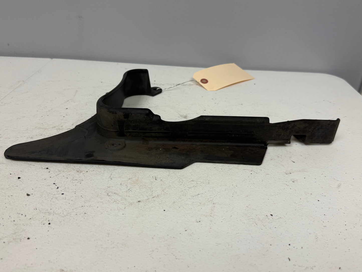 01-16 Harley Davidson Heritage Softail Classic OEM Lower Belt Guard / Deflector