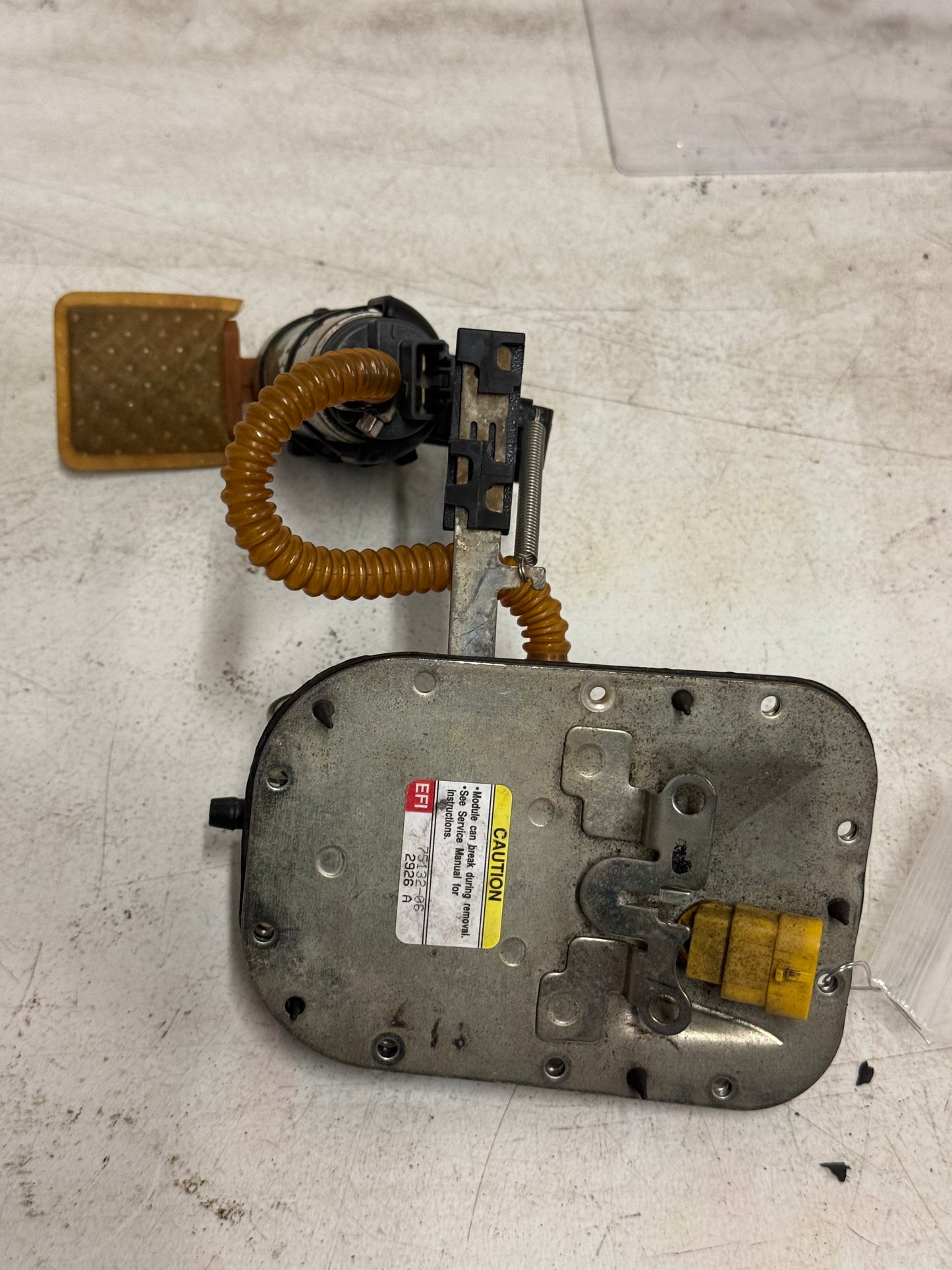01-16 H-D Heritage Softail Classic OEM Fuel Pump Assembly w/ Top Plate