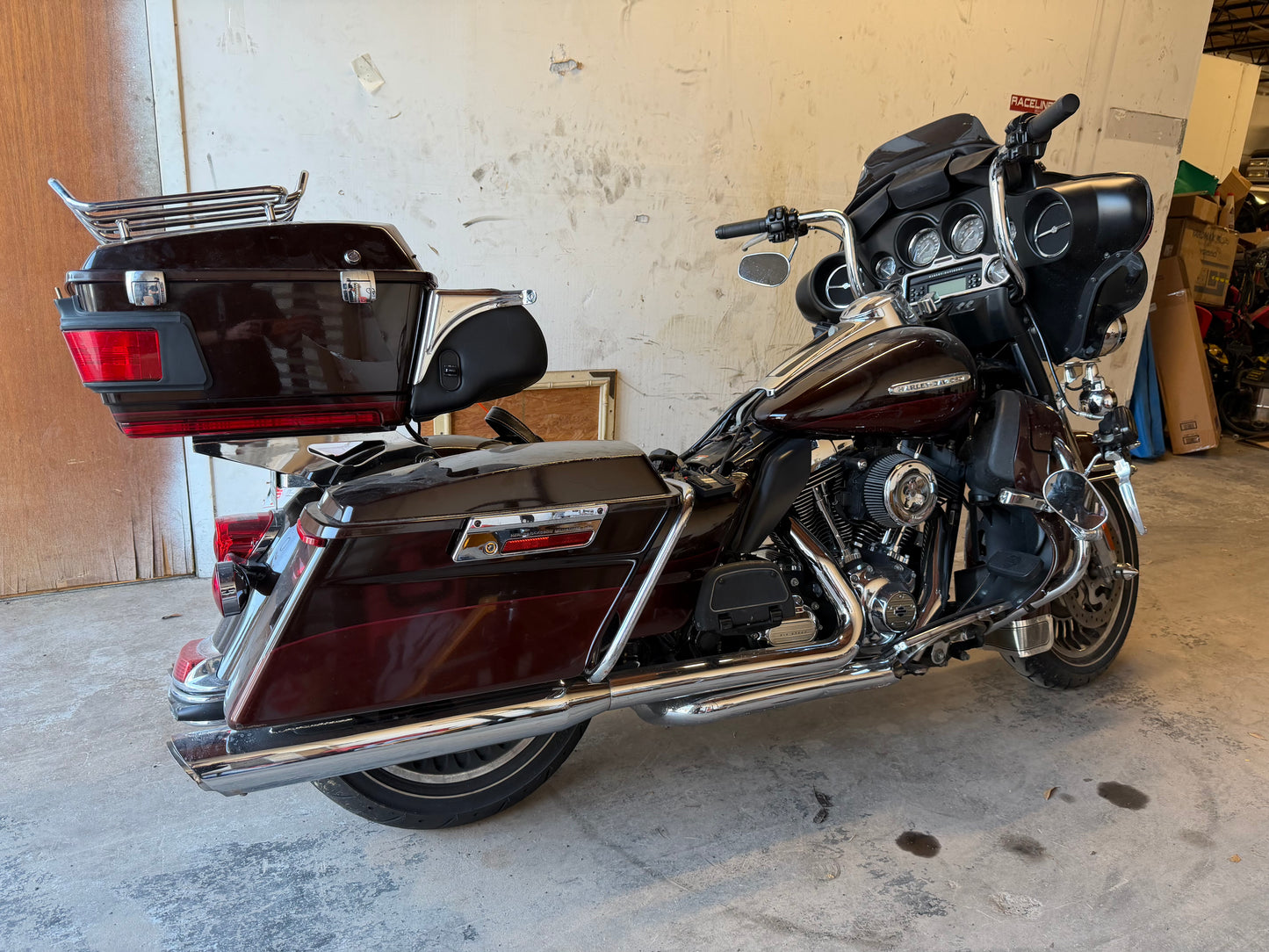 96-13 Harley Davidson Electra Glide Ultra Limited OEM Right Side Cover 66048-09A