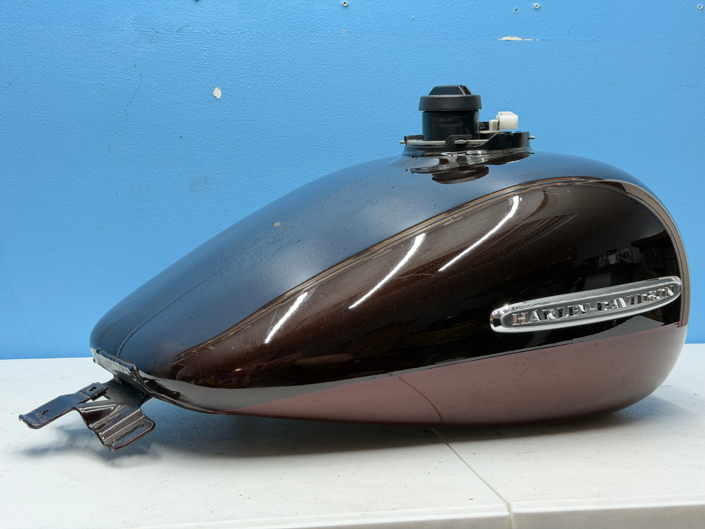 96-13 Harley Davidson Electra Glide Ultra Limited OEM Gas Tank with Fuel Pump