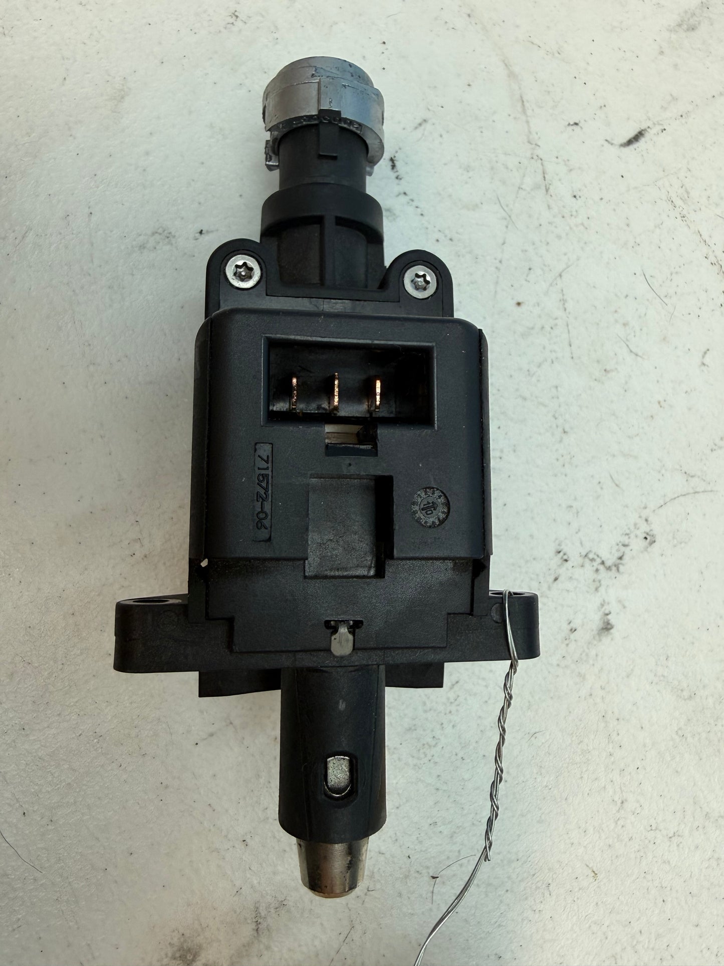 96-13 Harley Davidson Electra Glide Ultra Limited OEM Ignition Switch Housing