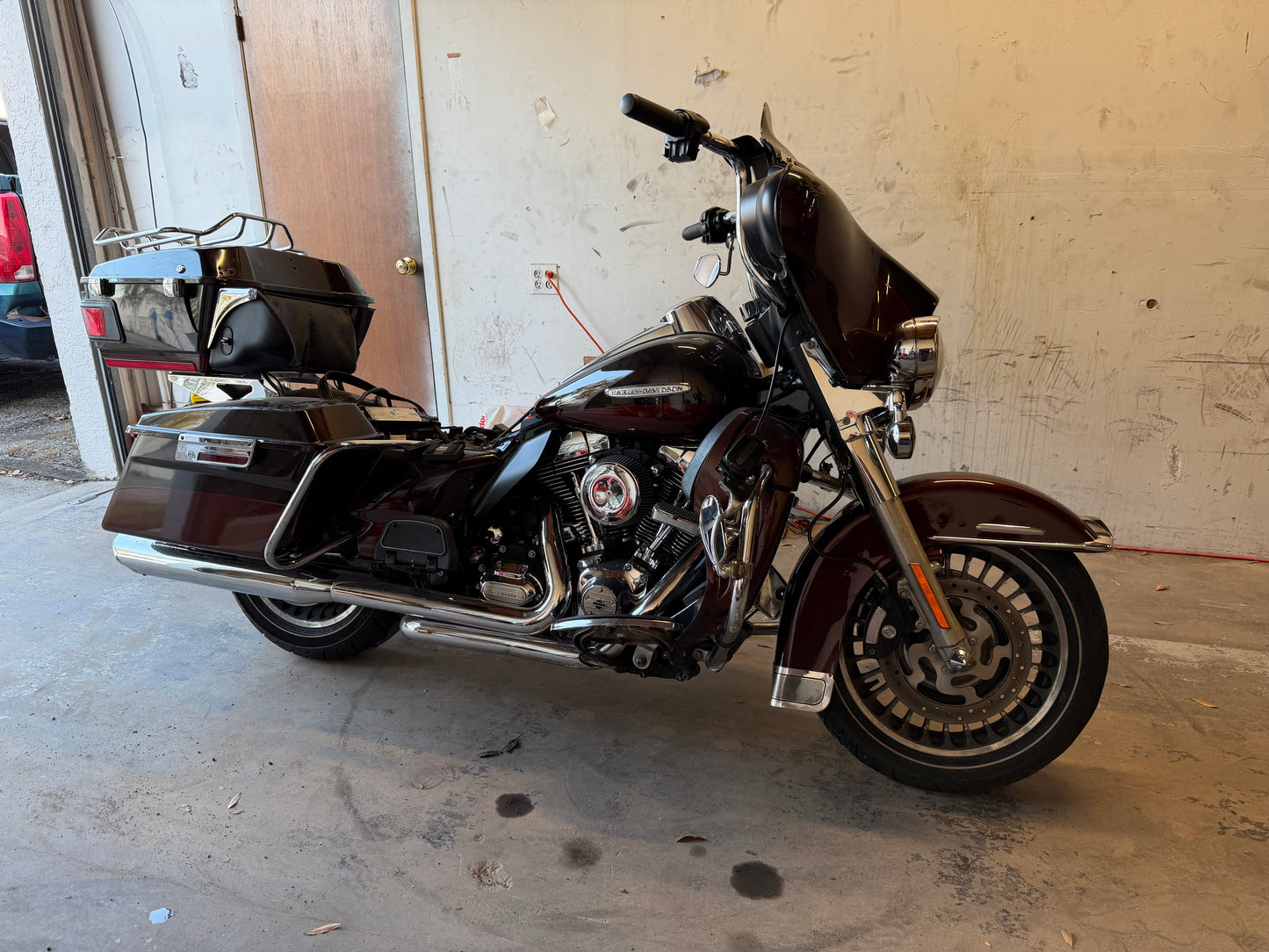 96-13 Harley Davidson Electra Glide Ultra Limited OEM Ignition Switch Housing