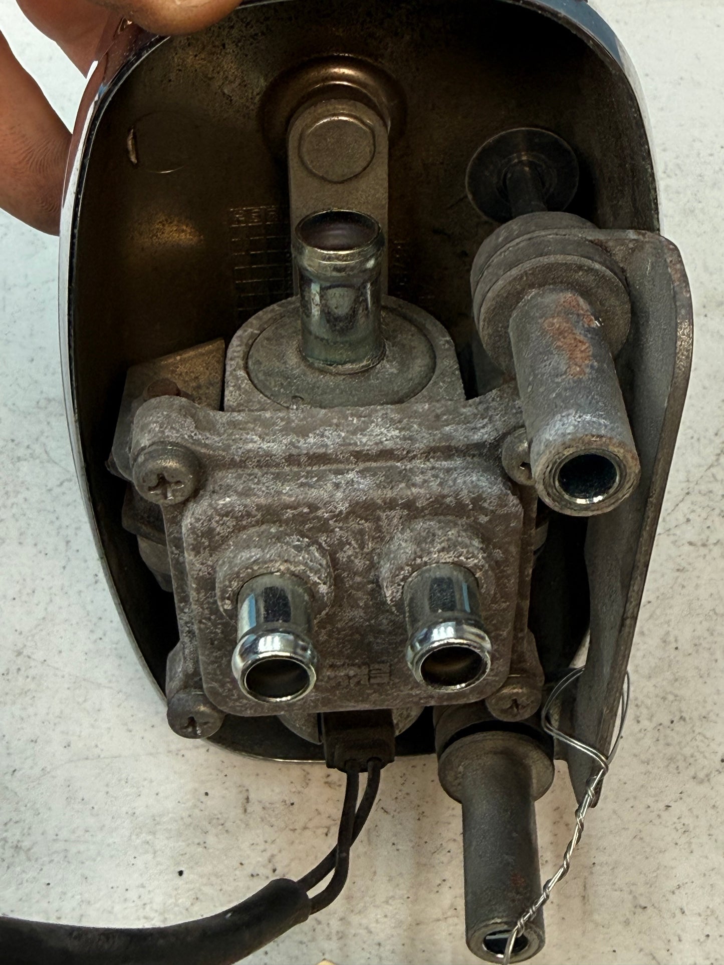 2007-2019 SUZUKI VL800 Boulevard OEM Second Air Valve w/ Cover 18450-10F20