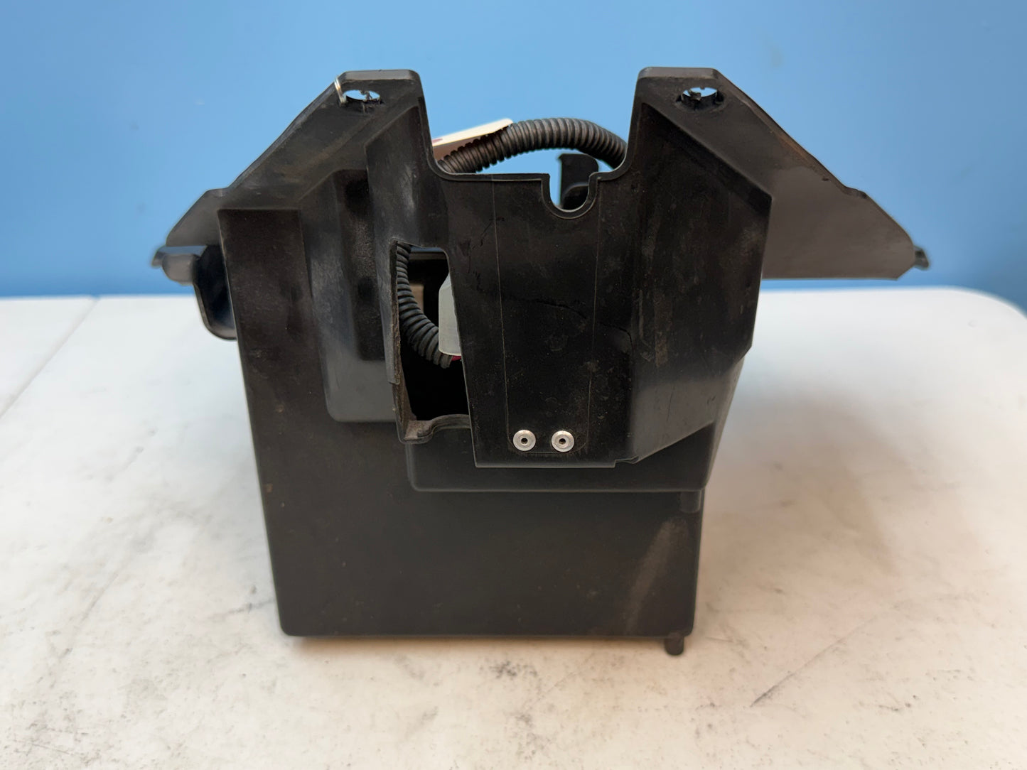 2007-2019 SUZUKI VL800 Boulevard OEM Battery Box / Tray 47411-41F0