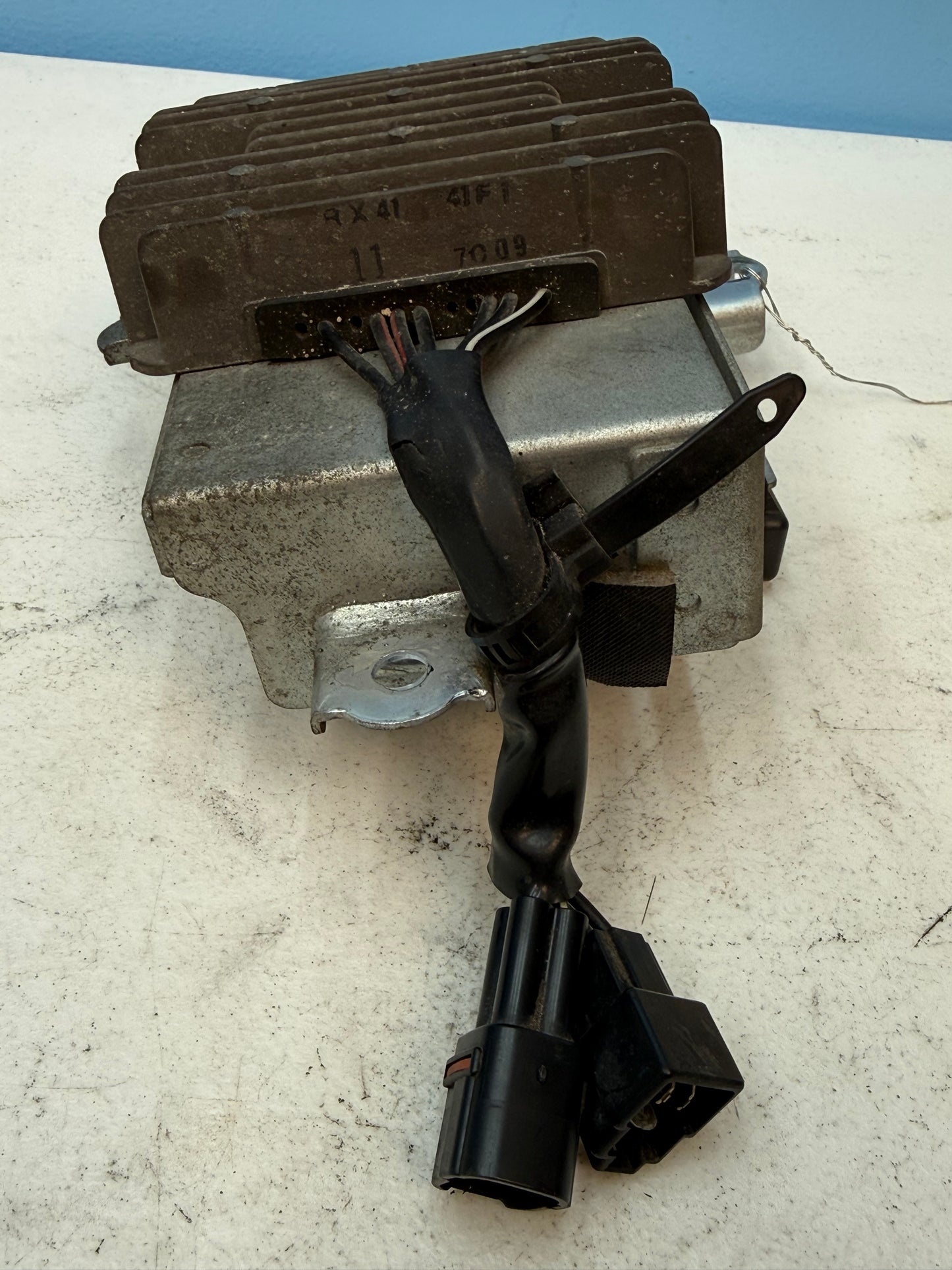 2007-2019 SUZUKI VL800 Boulevard OEM Voltage Regulator Rectifier Assembly