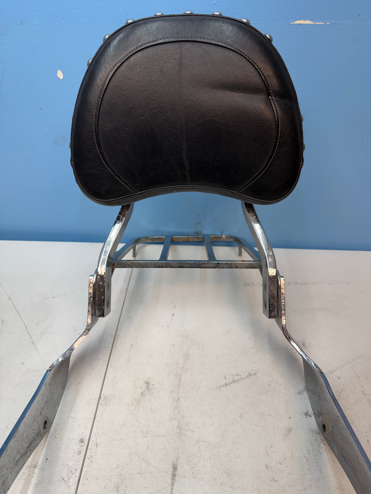 2007-2019 SUZUKI VL800 Boulevard OEM Sissy Bar Assembly 990A0-77059-TRG