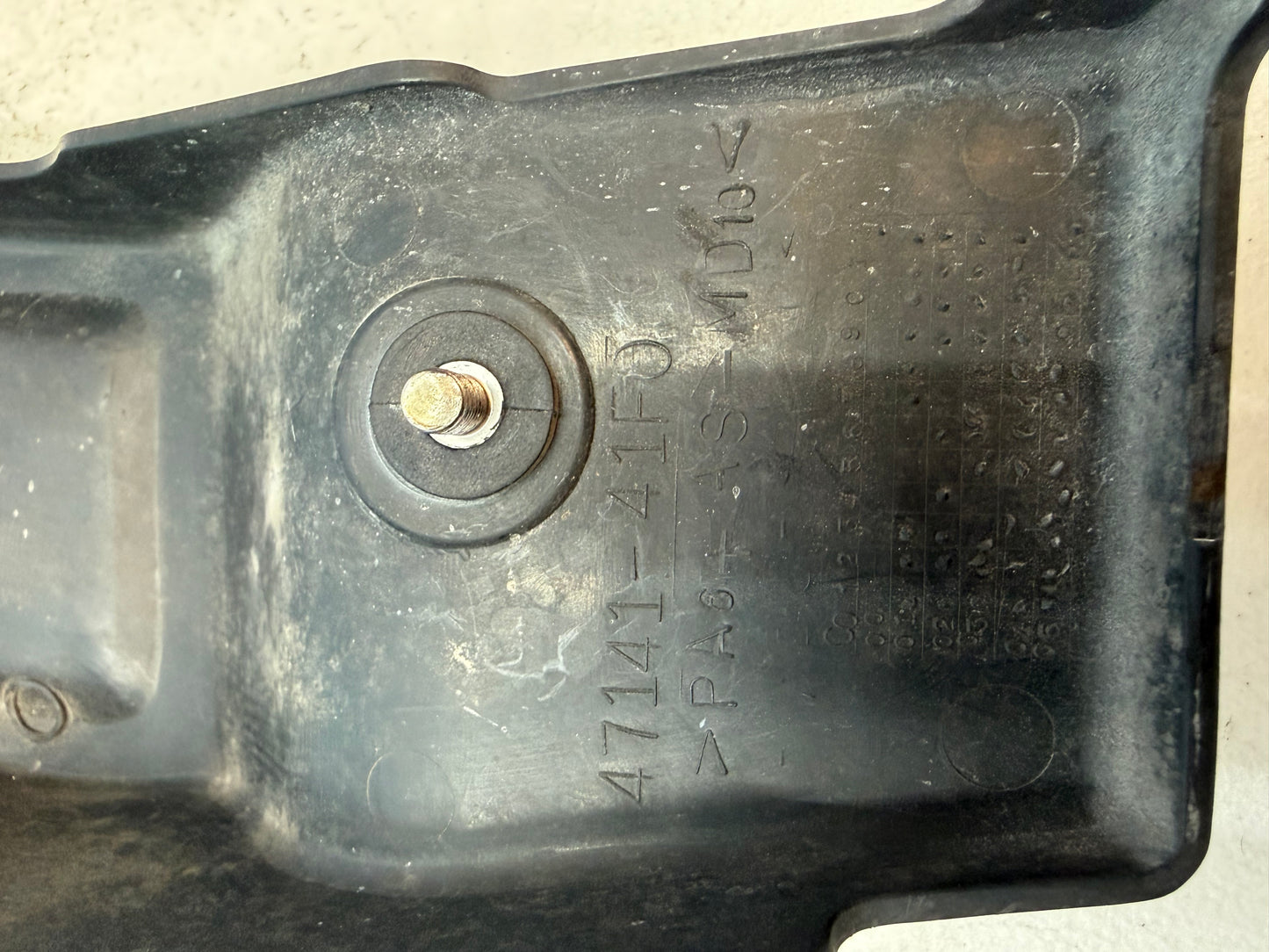 2007-2019 SUZUKI VL800 Boulevard OEM Right Rear Frame Side Cover 47141-41F01-019