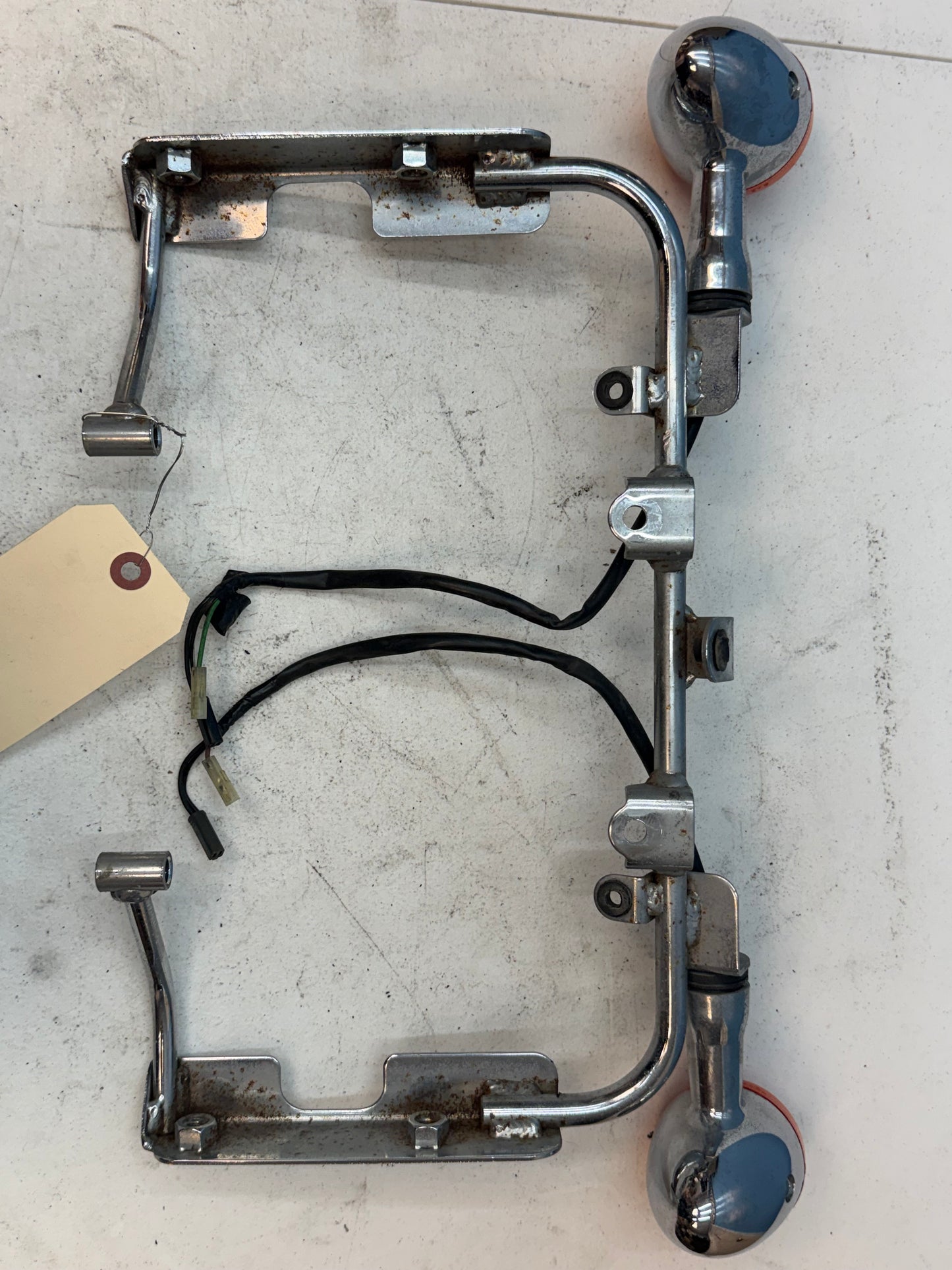 07-19 SUZUKI VL800 Boulevard Front Turn Signals w/ Windshield Mounting Bracket