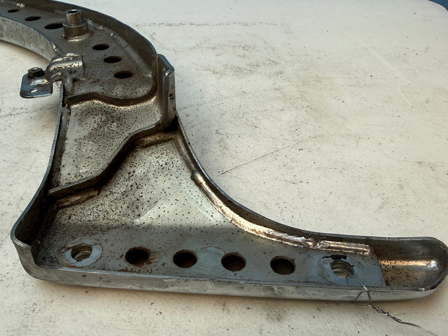 2007-2019 SUZUKI VL800 Boulevard OEM Left Frame Handle / Strut Fender Mount