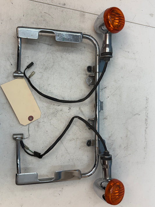 07-19 SUZUKI VL800 Boulevard Front Turn Signals w/ Windshield Mounting Bracket