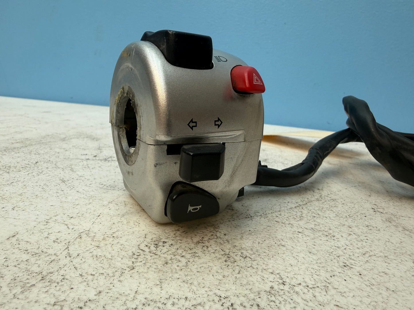 2007-2019 SUZUKI VL800 Boulevard OEM Boulevard Left Hand Controls FREE SHIPPING