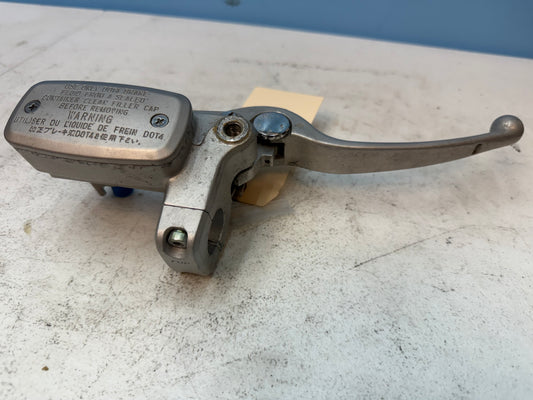 07-19 SUZUKI VL800 Boulevard OEM Boulevard Front Brake Master Cylinder w/ Lever