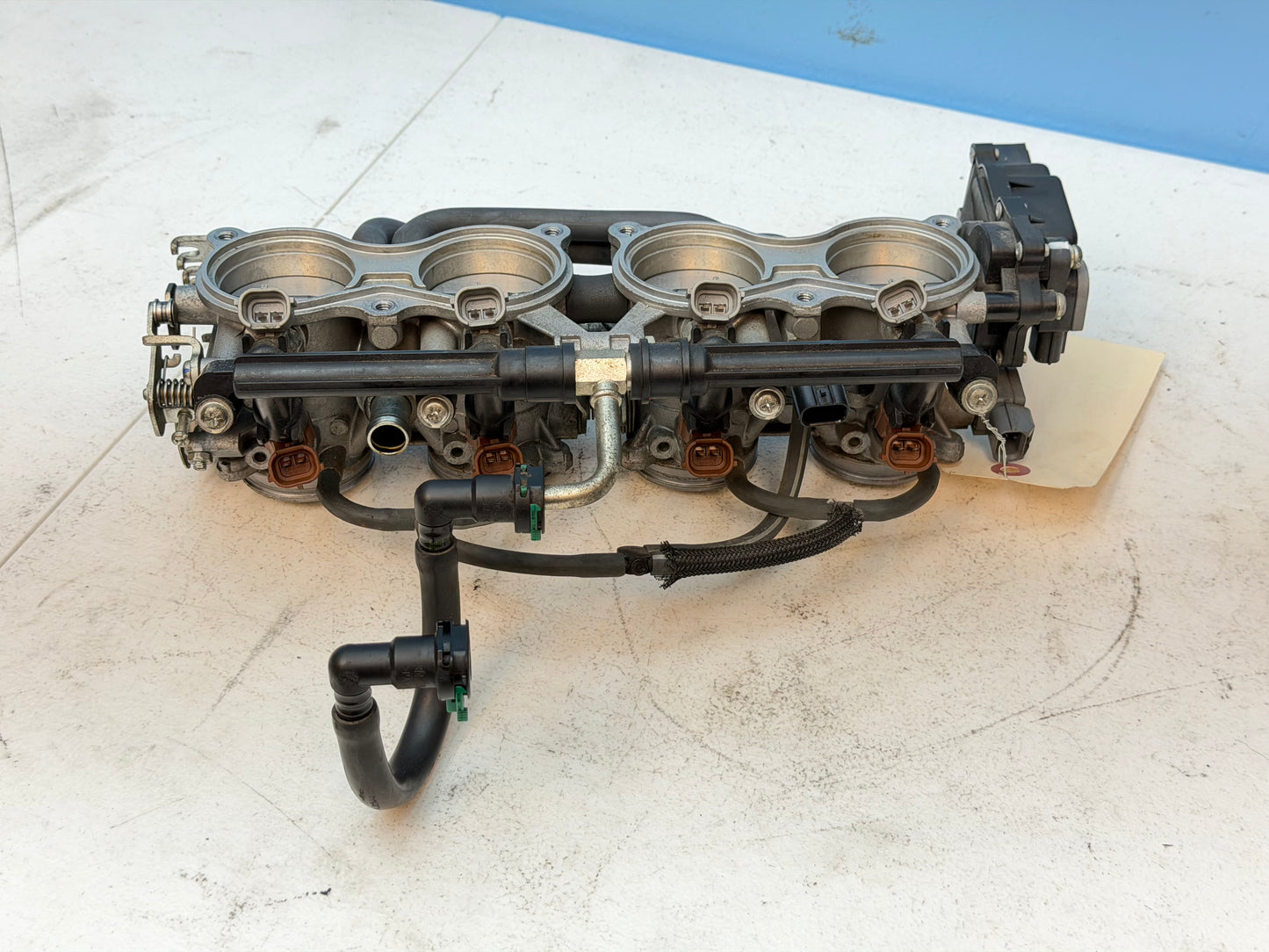 11-25 Suzuki GSX-R OEM Complete Throttle Body Assembly w/ Injectors & Sensors