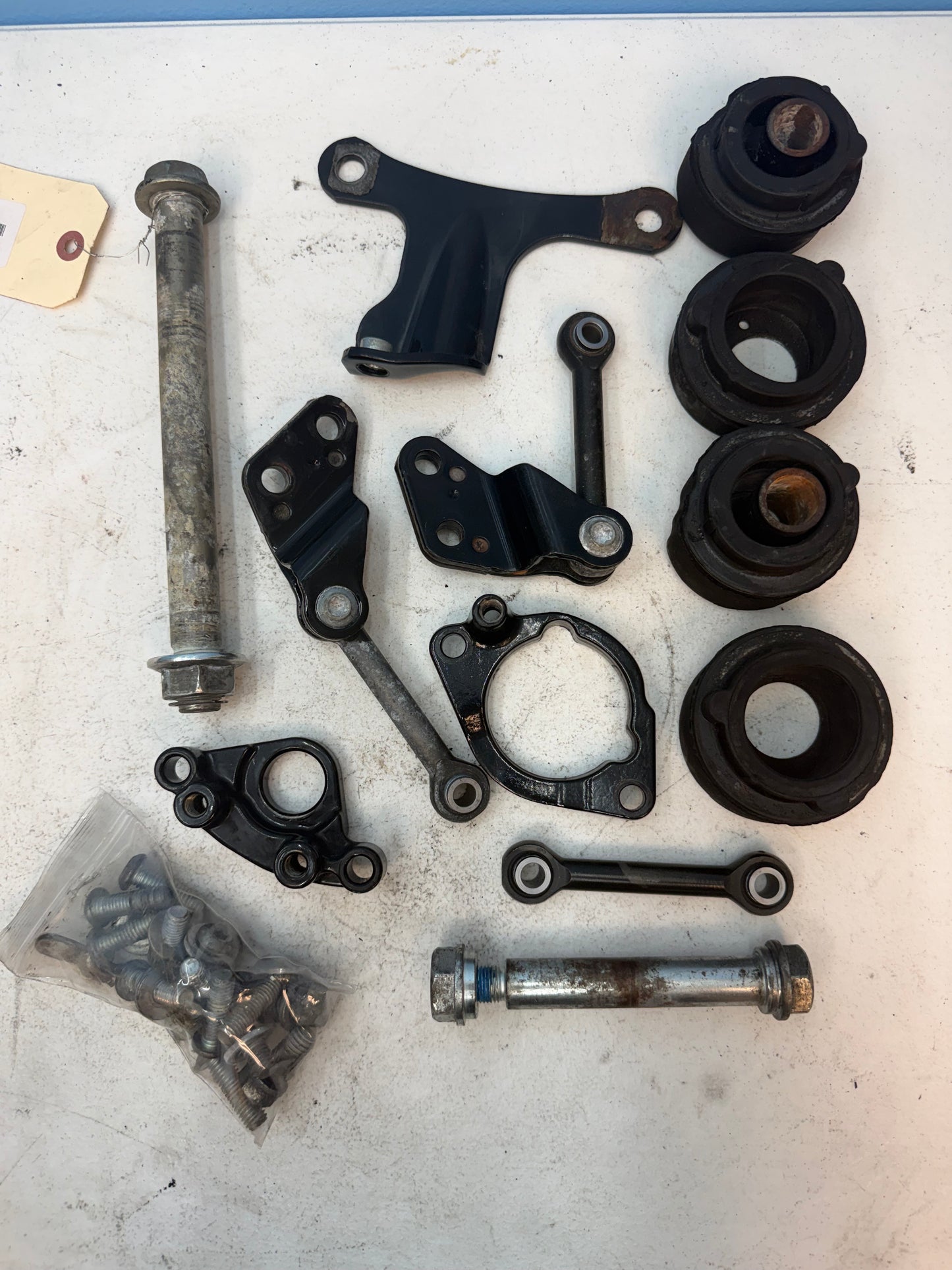 14-22 Harley Sportster XL1200 OEM Engine Mounts w/ Bolts Isolators Bracket
