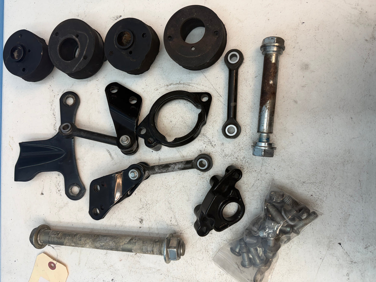 14-22 Harley Sportster XL1200 OEM Engine Mounts w/ Bolts Isolators Bracket