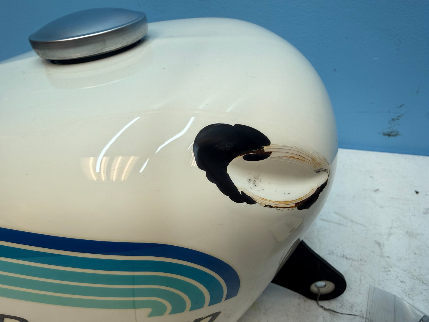 2014-2022 Harley Davidson Sportster XL1200 OEM Gas Fuel Tank *Dented*