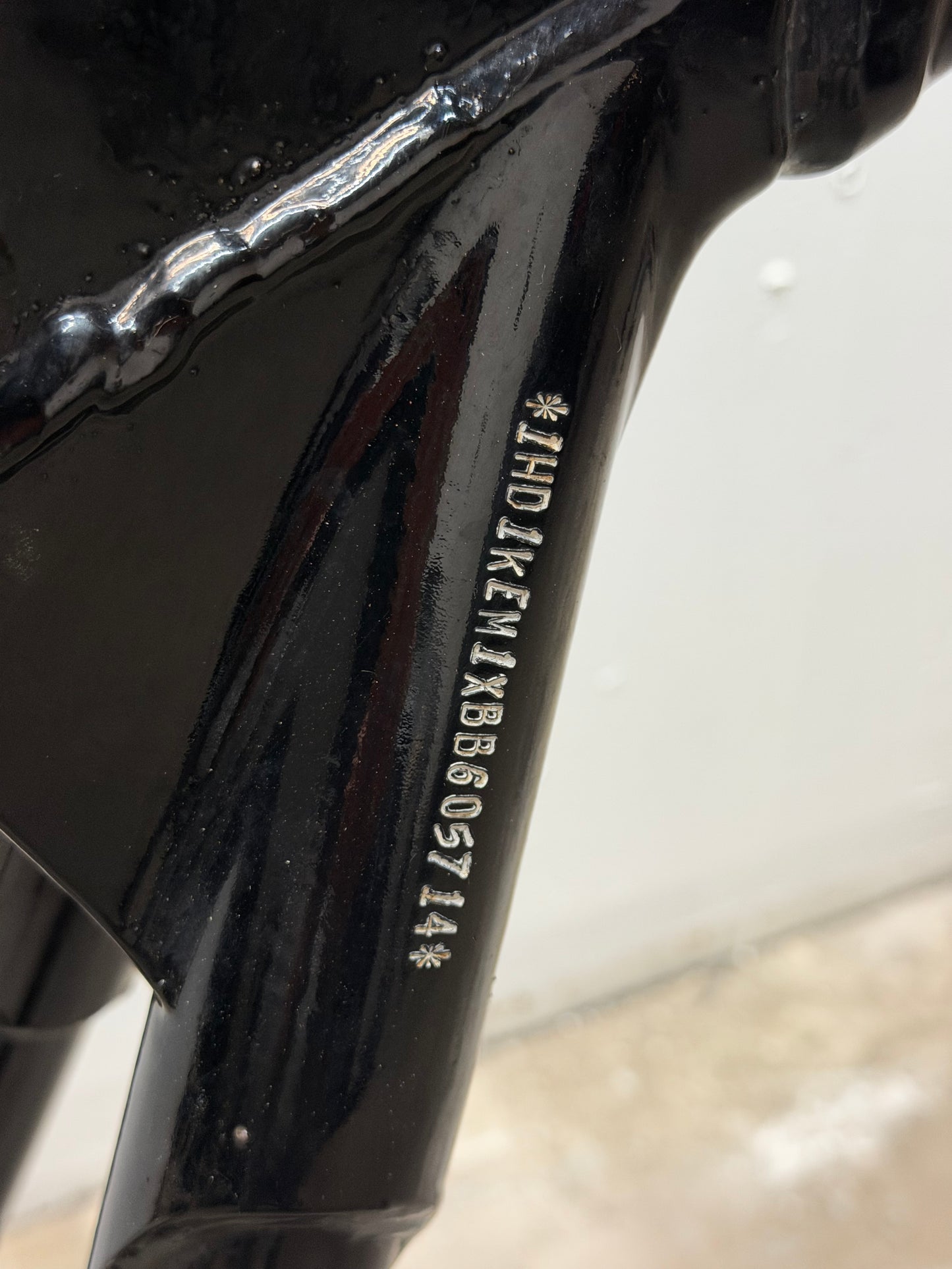 08-13 Harley Davidson Touring OEM Frame *SLVG*