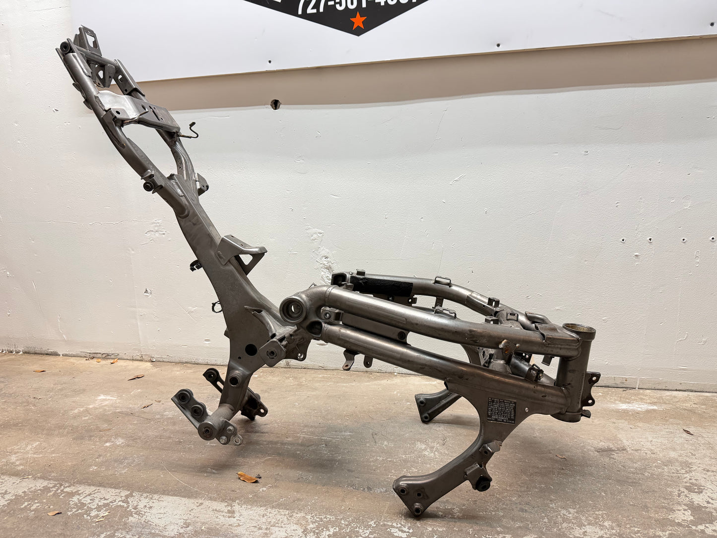 2012-2016 Kawasaki Ninja 650 OEM Frame 32160-0569-26M *SLVG*