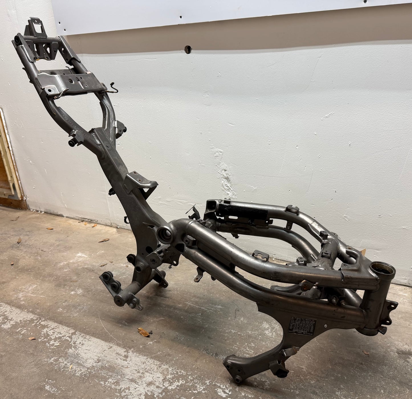 2012-2016 Kawasaki Ninja 650 OEM Frame 32160-0569-26M *SLVG*