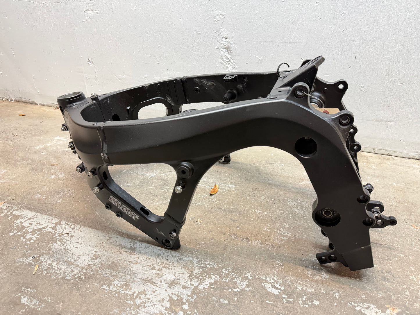 2011-2025 Suzuki GSXR 600 750 OEM Main Frame Chassis *SLVG*