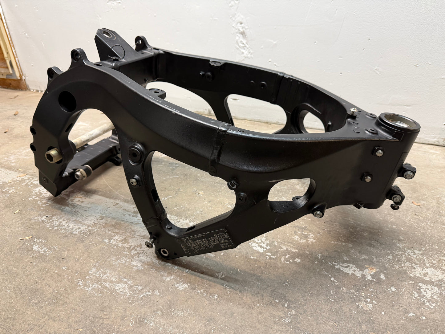 2011-2025 Suzuki GSXR 600 750 OEM Main Frame Chassis *SLVG*