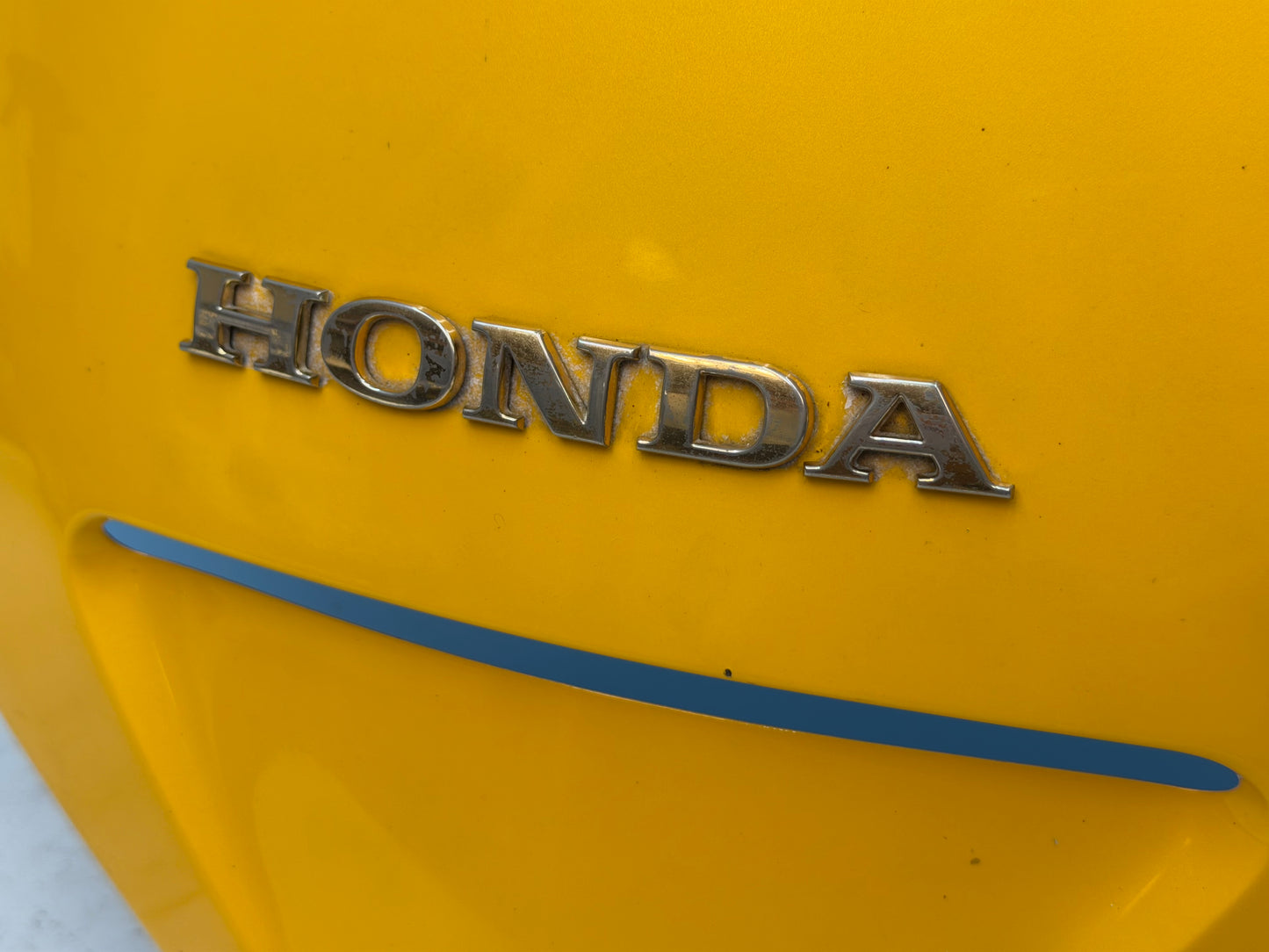 01-10 Honda Goldwing OEM Screen Garnish Set / Front Upper Panel 64120-MCA-000ZD