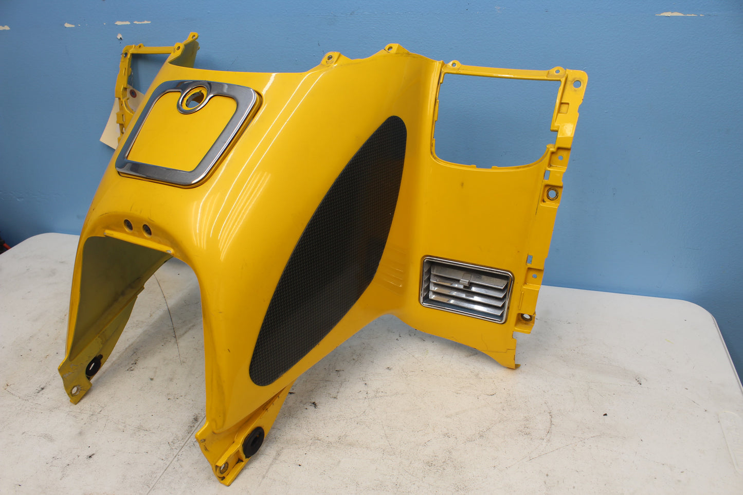 2001-2010 Honda Goldwing OEM Center Console 83152-MCA-000ZD