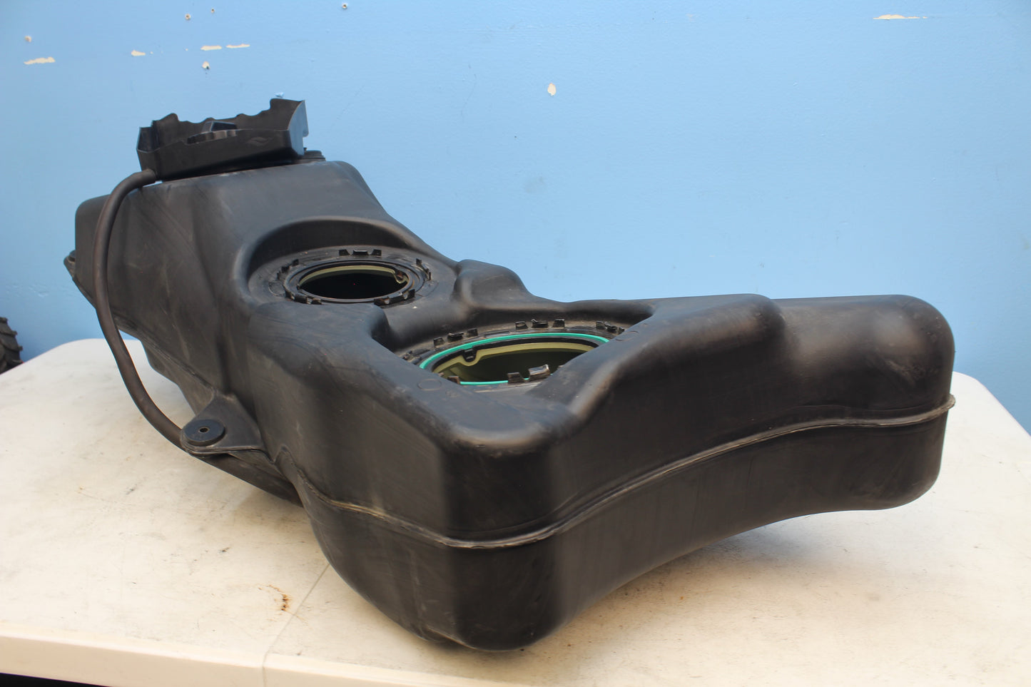 2001-2010 Honda Goldwing OEM Fuel Tank Assembly 17510-MCA-S42