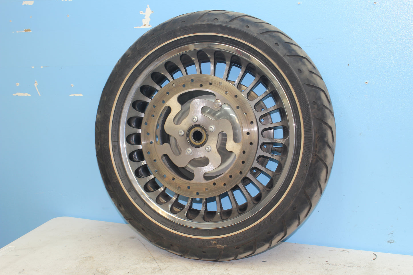 96-13 Harley Davidson Electra Glide Ultra Limited OEM Front Wheel 42195-10