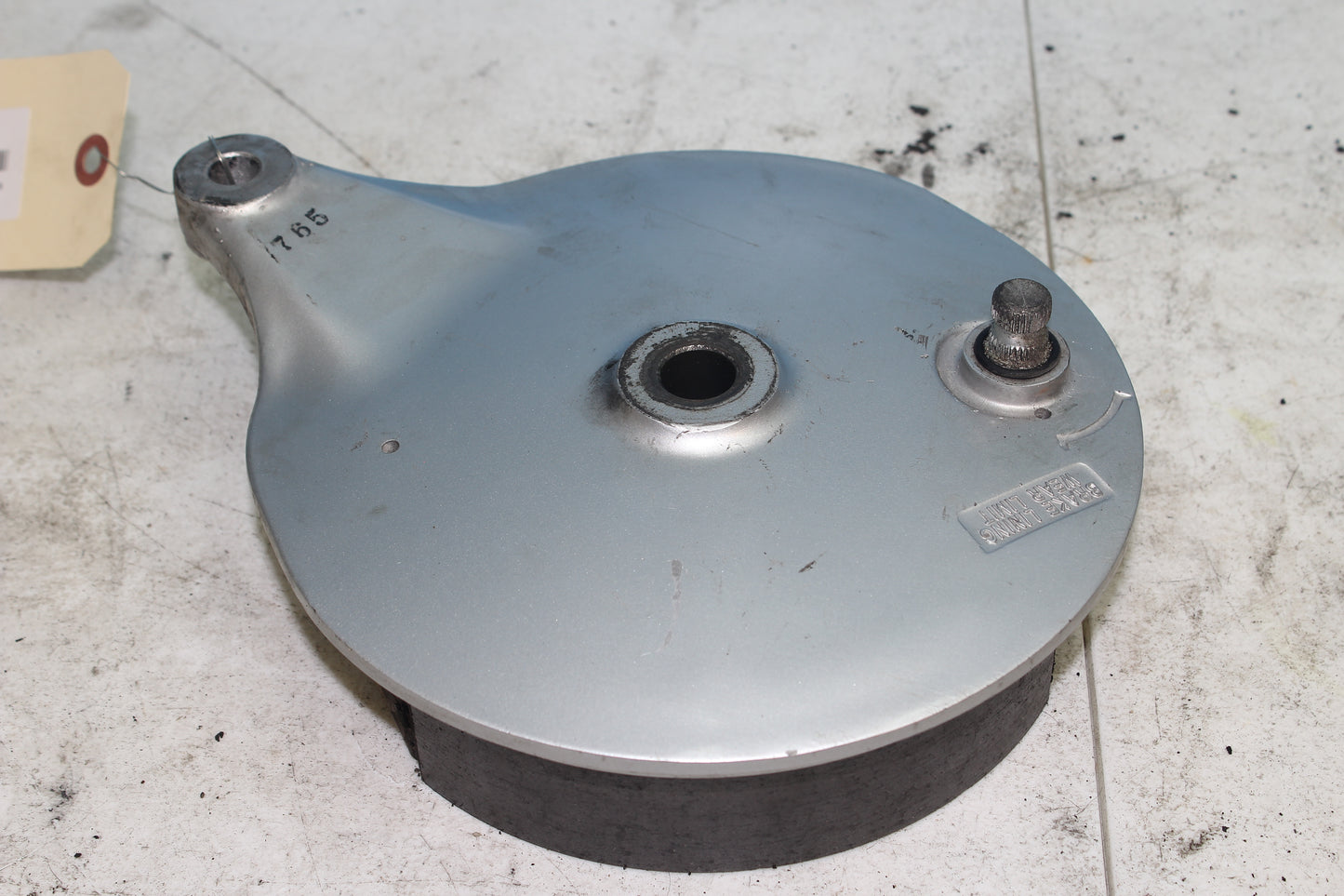 2007-2019 SUZUKI VL800 Boulevard Rear Brake Panel w/ Brake Shoes 64210-38A70-13L
