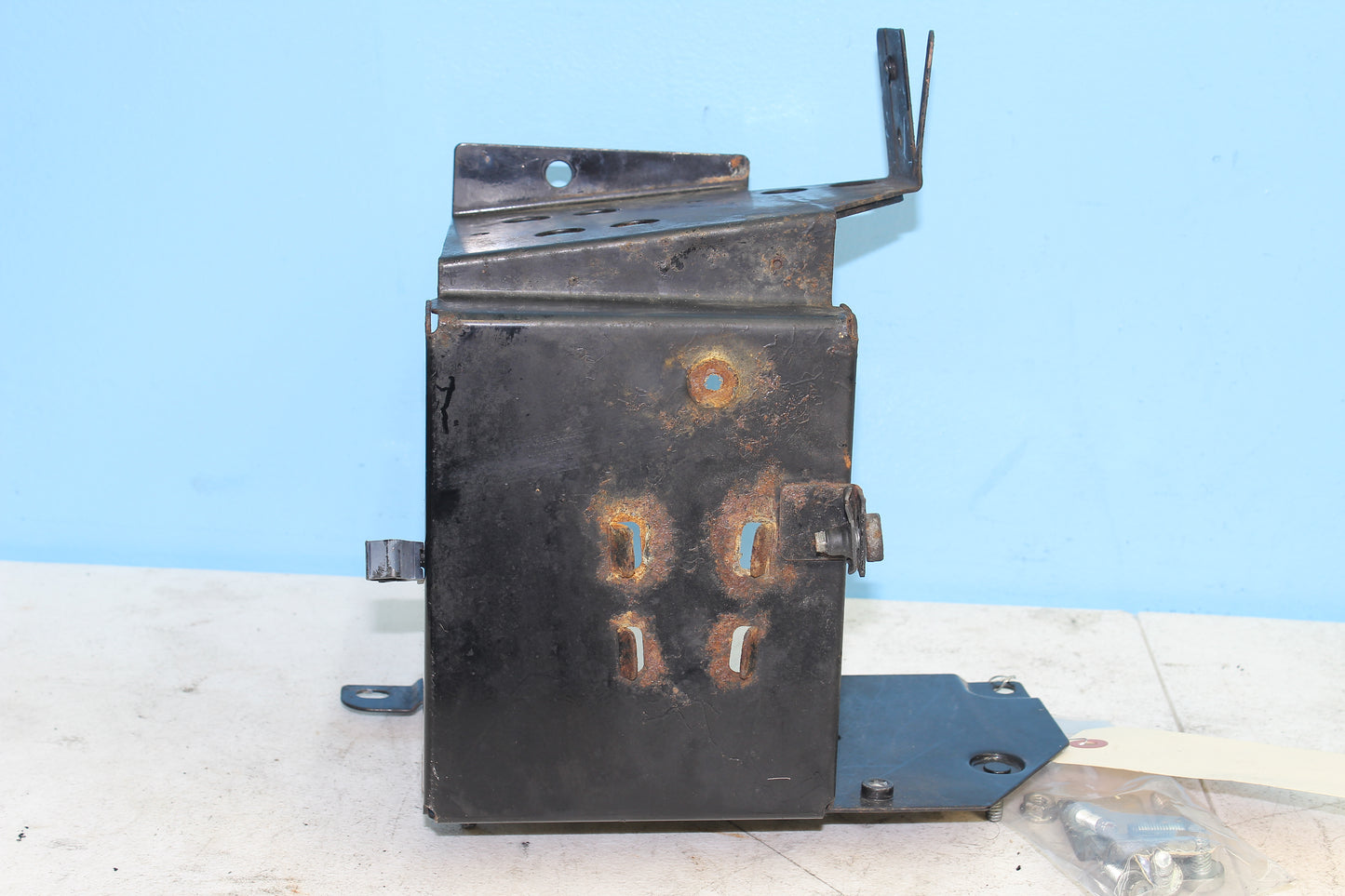 1999-2013 Harley Davidson Road King OEM Battery Box 66281-97