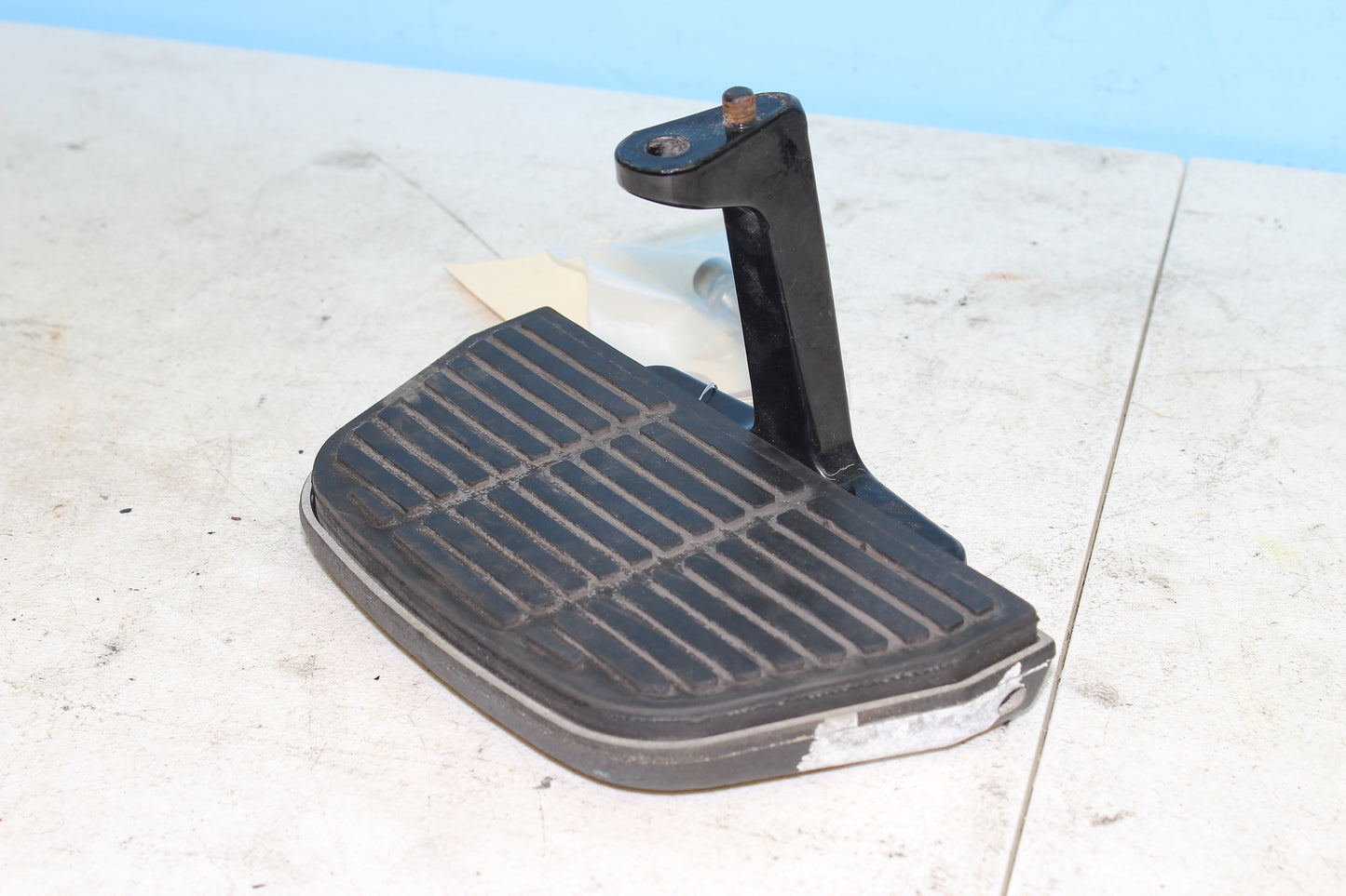 1999-2013 Harley Davidson Road King OEM Foot Rest Right Passenger Peg