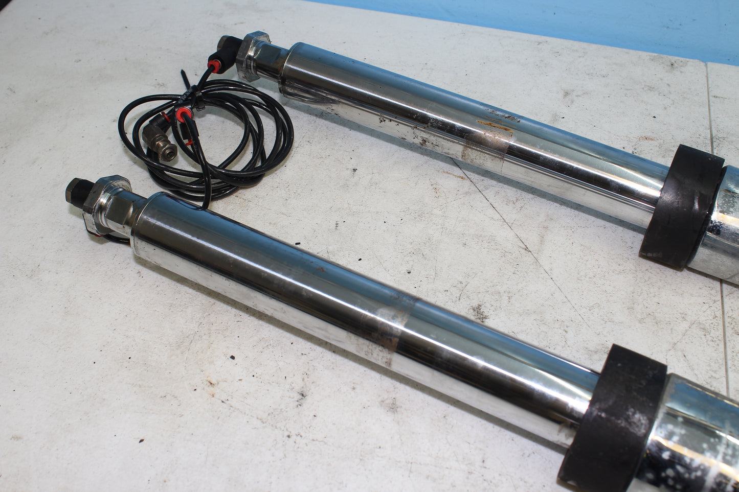 1999-2013 Harley Davidson Road King OEM Fork Left Right Suspesion Legs Tube