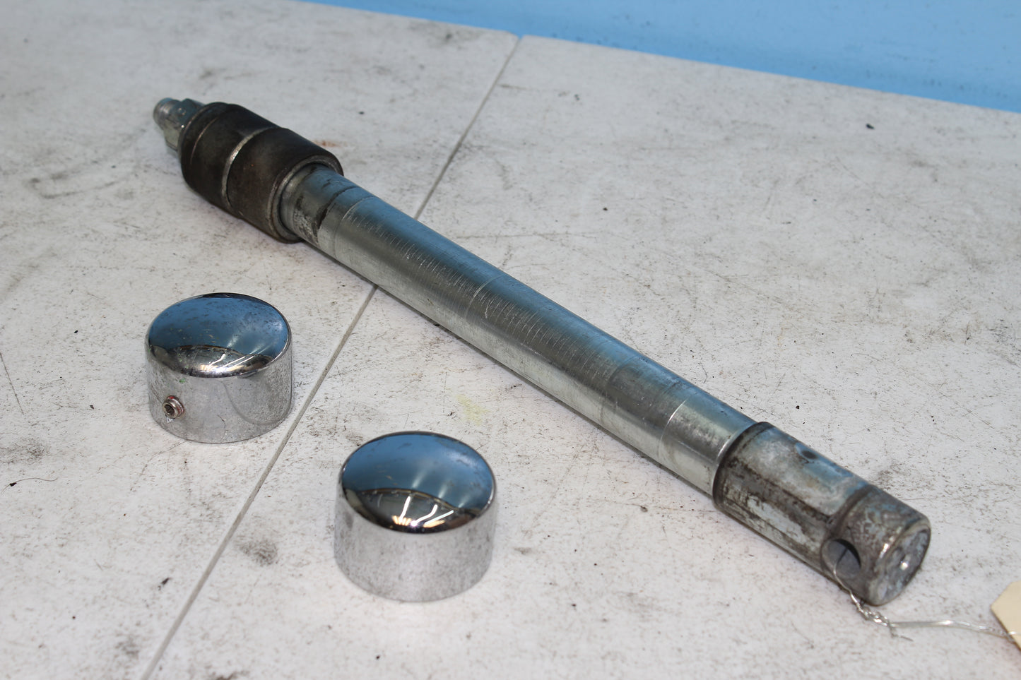 1999-2013 Harley Davidson Road King OEM Front Axle 43364-00