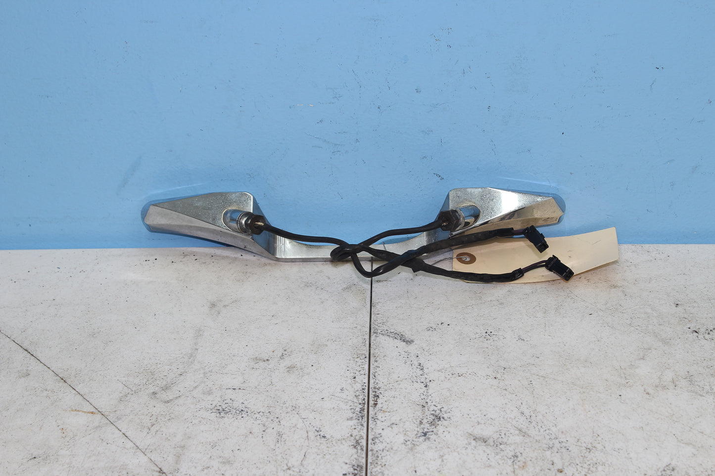 1999-2013 Harley Davidson Road King Rear Turn Signals *SEE DAMAGE*