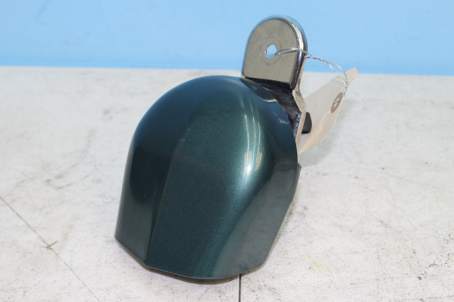 1999-2013 Harley Davidson Road King OEM Horn & Cover 69060-90H