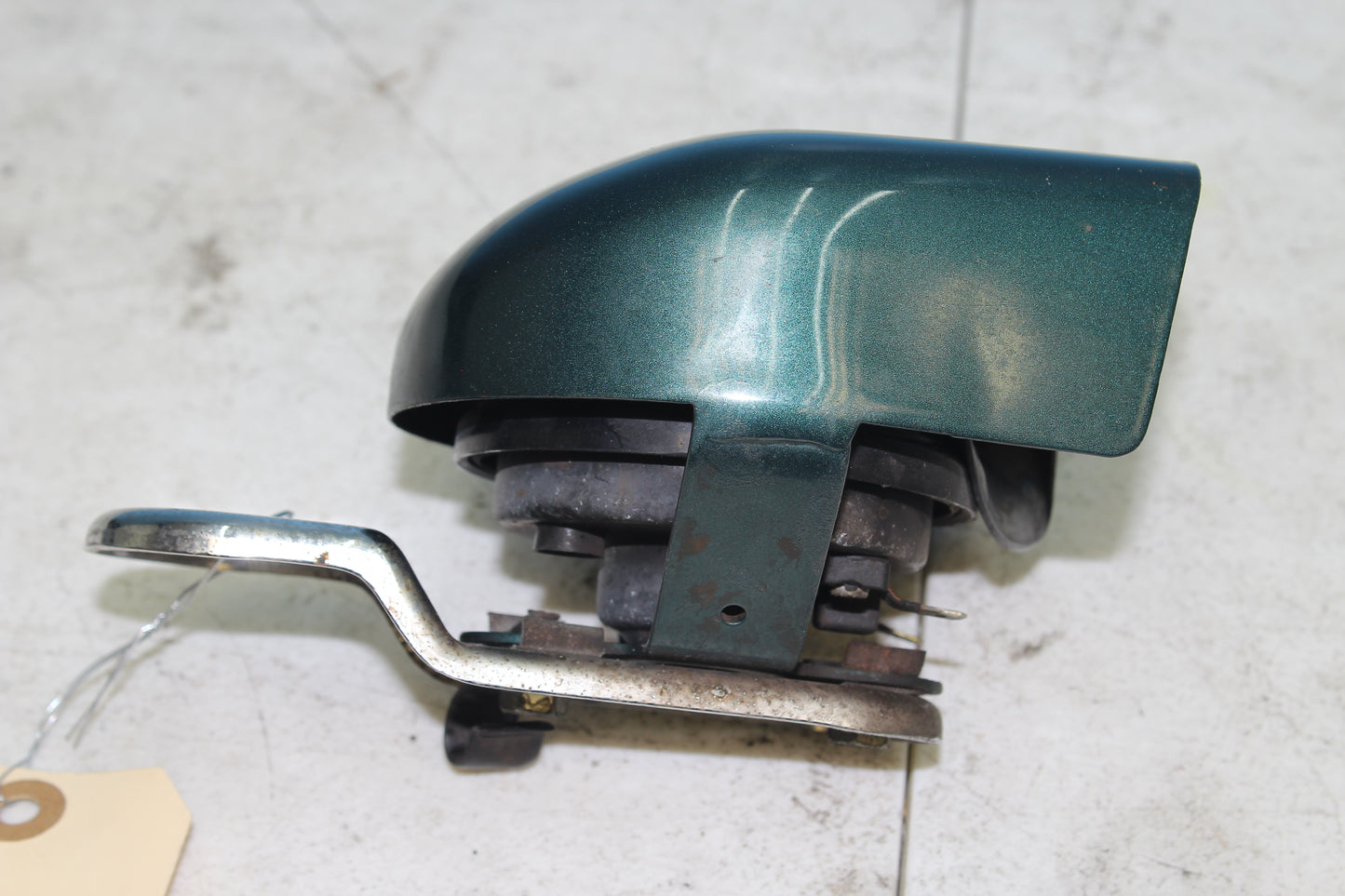 1999-2013 Harley Davidson Road King OEM Horn & Cover 69060-90H