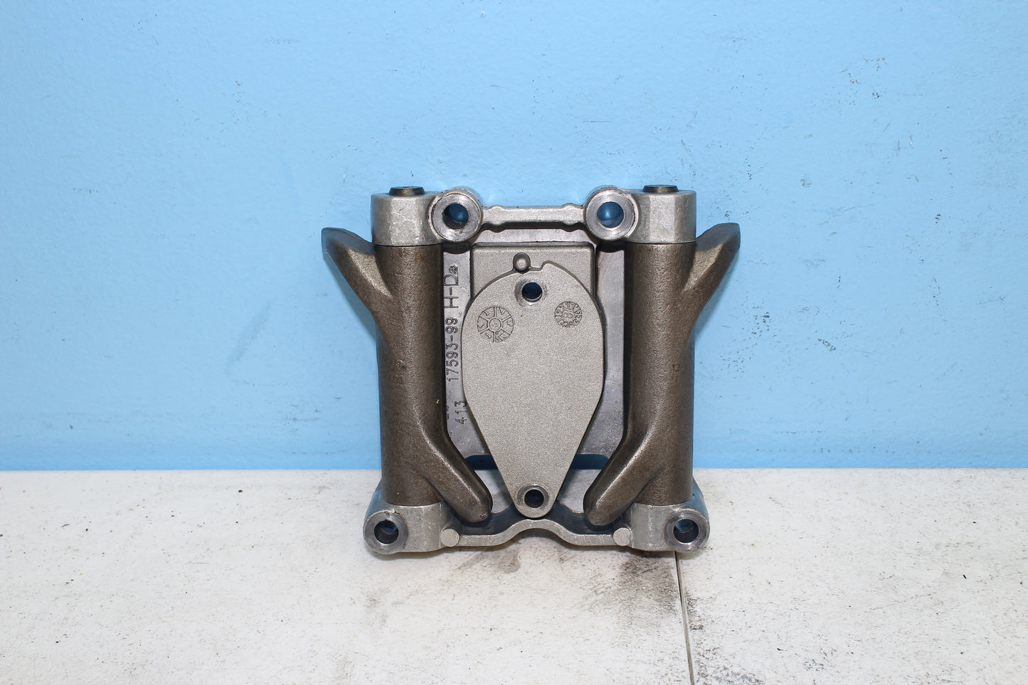 1999-2013 Harley Davidson Road King OEM Rocker Box w/ Rocker Arms Cover 17572-99