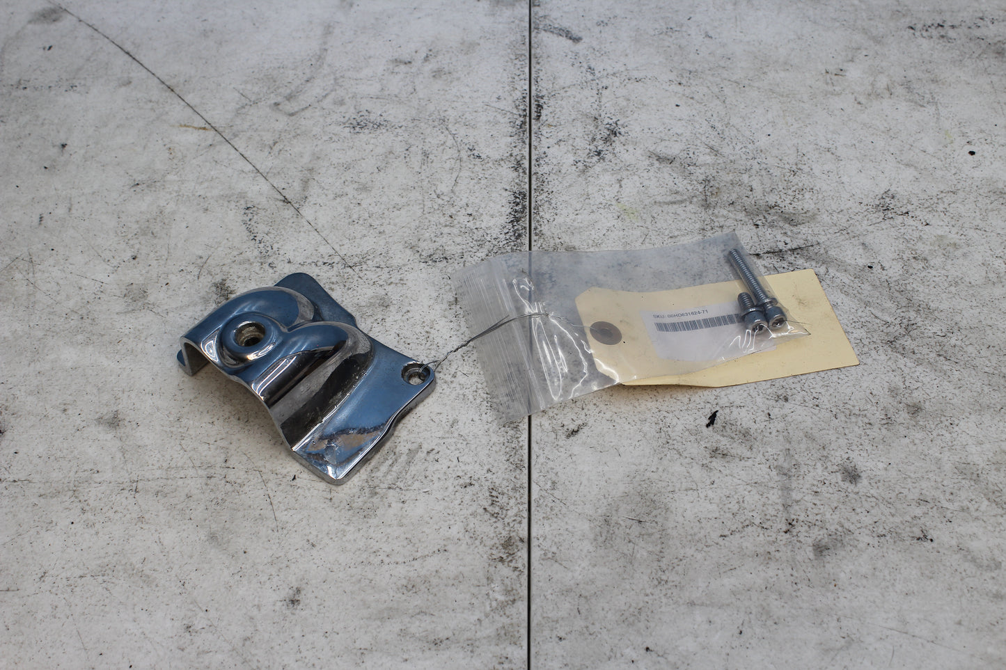 1999-2013 Harley Davidson Road King OEM Oil Line Cover Chrome 37174-99