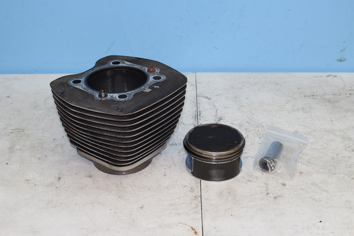 1999-2013 Harley Davidson Road King OEM Front Cylinder Jug & Piston 16526-99