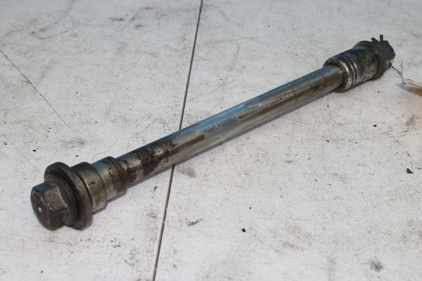 1999-2013 Harley Davidson Road King OEM Rear Axle 41110-89